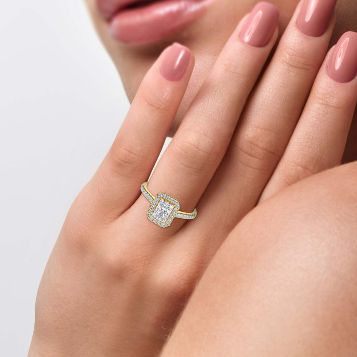 Radiant-Cut Halo Pavé Ring - 19037