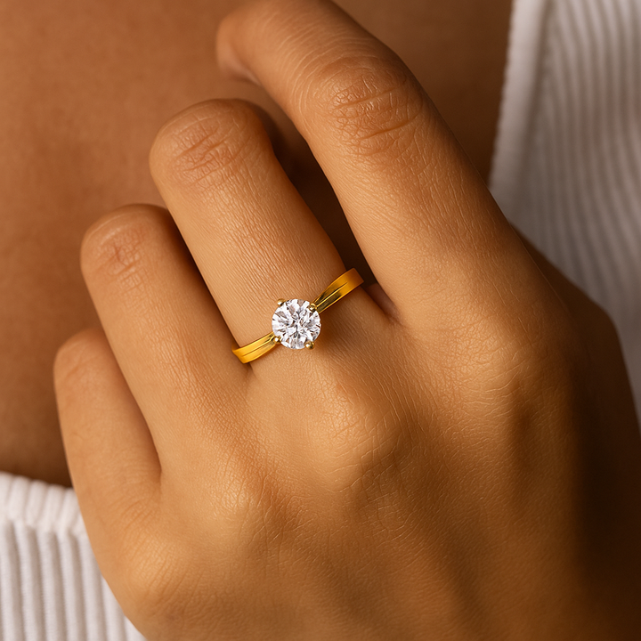 Éclat Solitaire Diamond Ring - 0124